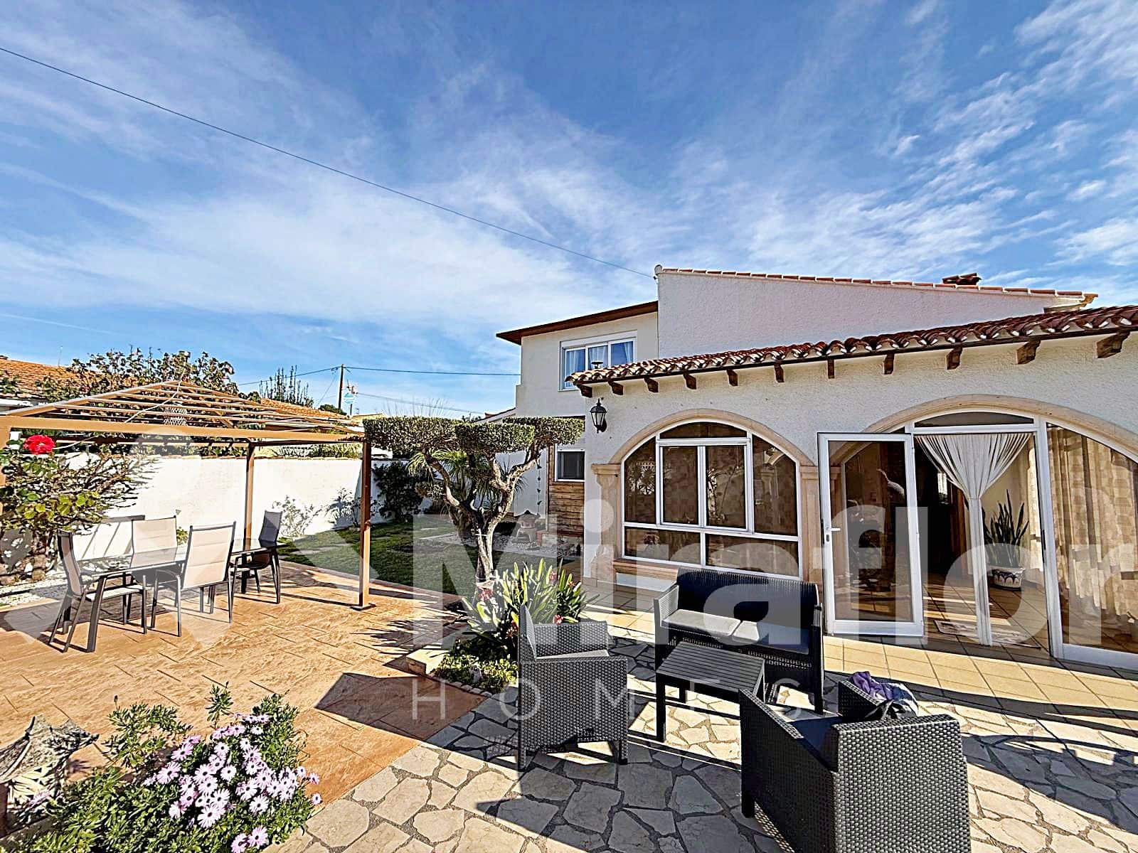 2 sovrum Villa till salu i Denia - 430 000 € (Ref: 9610195)