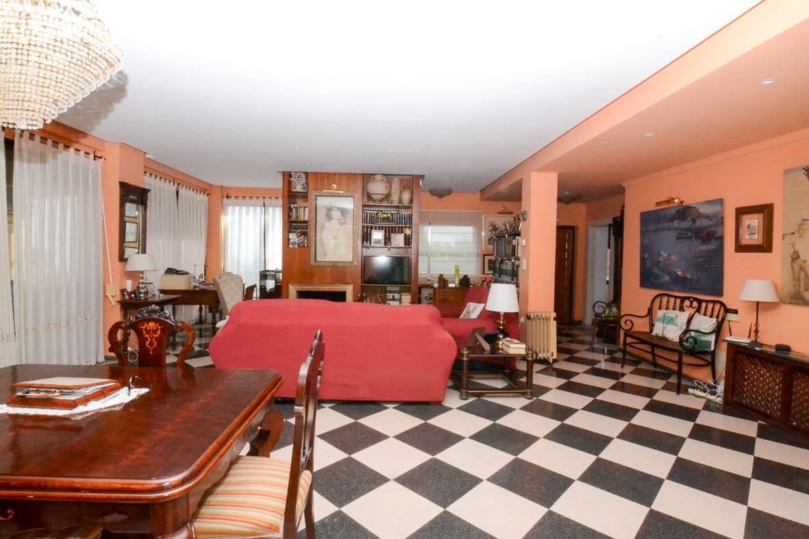 4 Zimmer Villa zu verkaufen in Denia mit Pool - 1.350.000 € (Ref: 9624182)