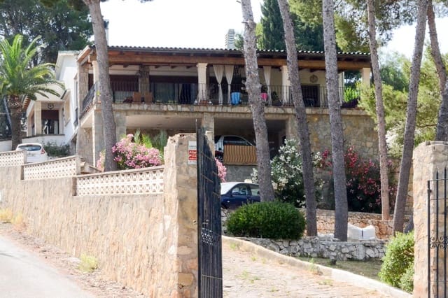 4 Zimmer Villa zu verkaufen in Dénia mit Pool - 1.350.000 € (Ref: 9624182)