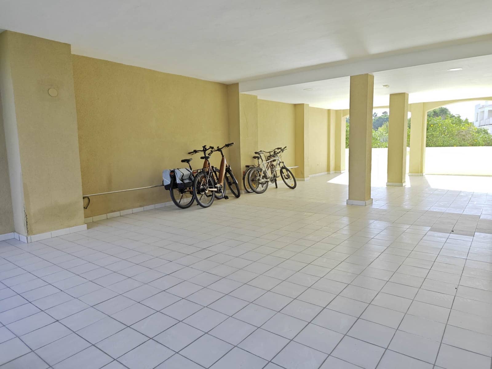 2 bedroom Apartment for sale in Denia with pool - € 269,900 (Ref: 9624190)