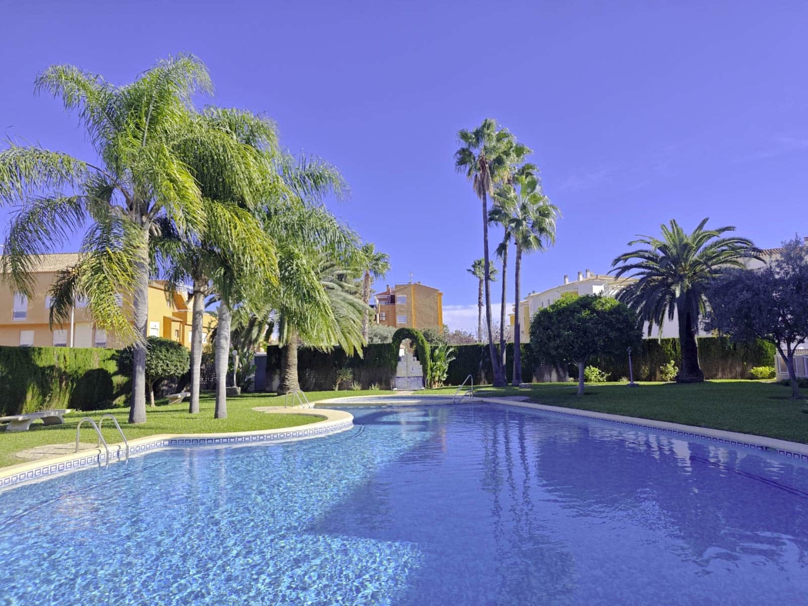 2 bedroom Apartment for sale in Denia with pool - € 269,900 (Ref: 9624190)