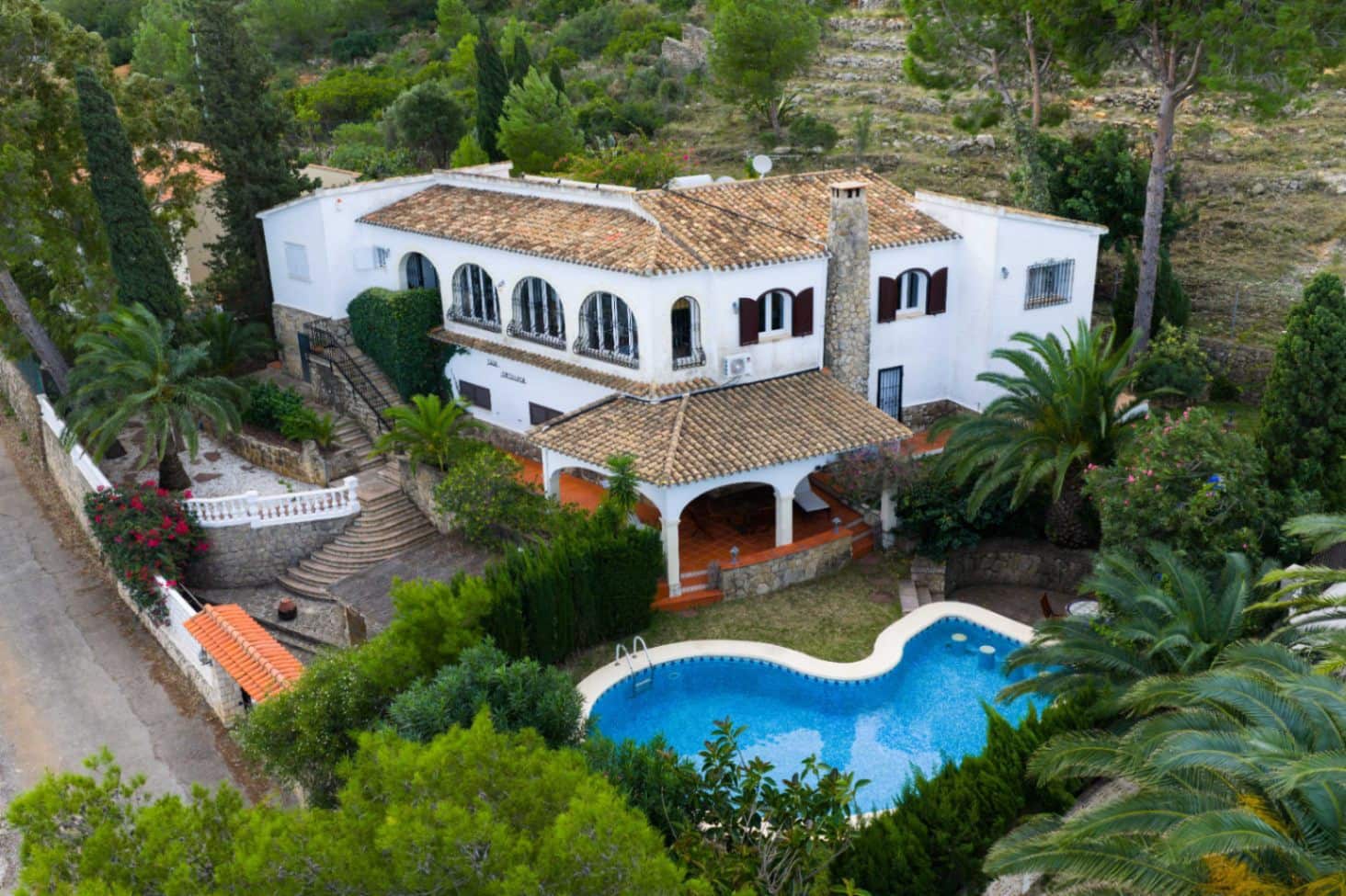 Chalet de 5 habitaciones en Dénia en venta con piscina - 850.000 € (Ref: 9679672)