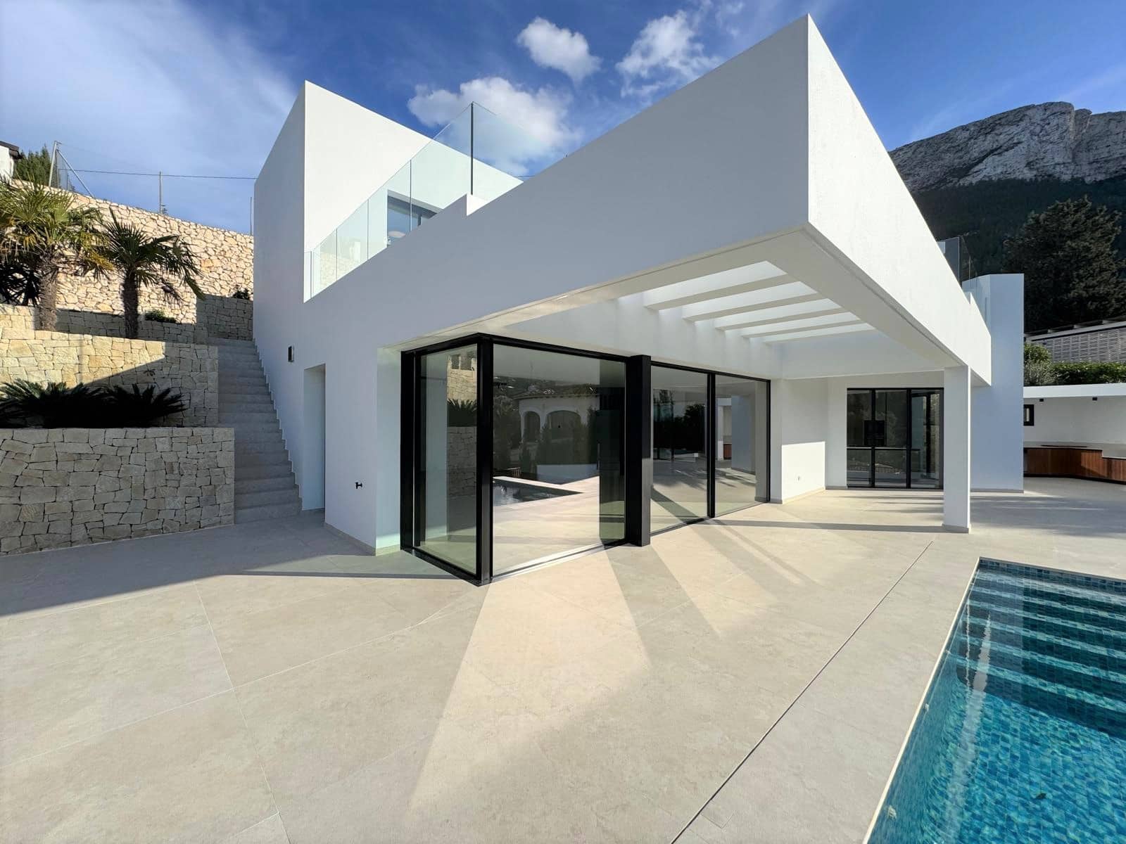 Chalet de 4 habitaciones en Dénia en venta con piscina - 1.550.000 € (Ref: 9679674)