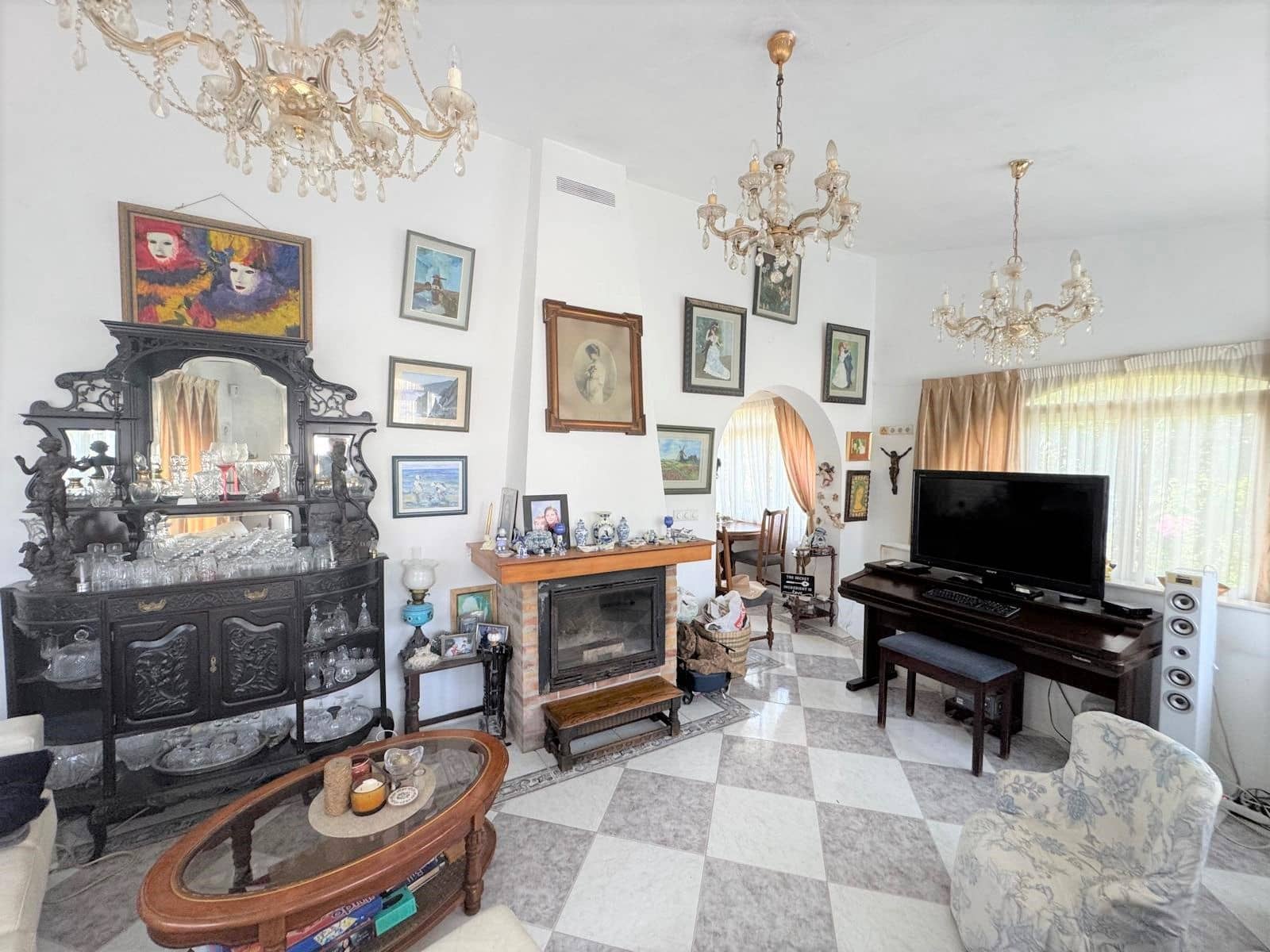 3 sypialnia Willa na sprzedaż w Denia z basenem - 395 000 € (Ref: 9679677)