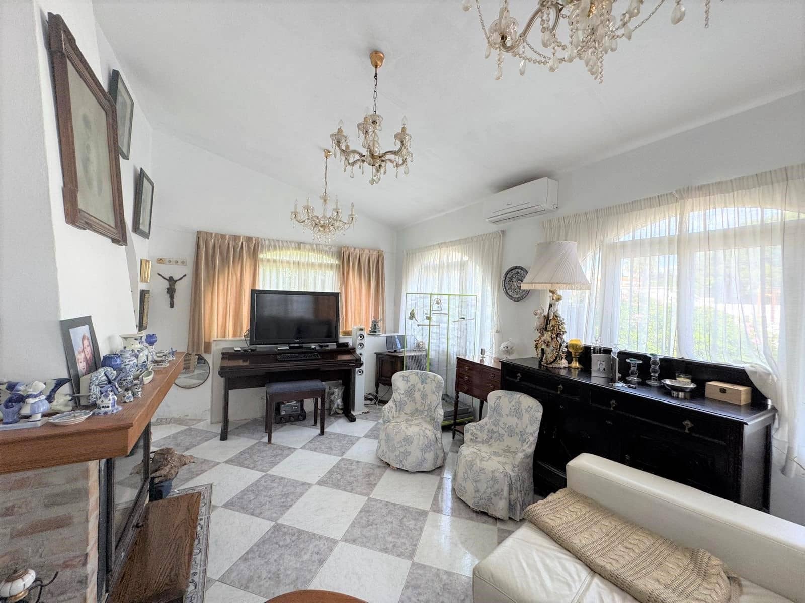 3 sypialnia Willa na sprzedaż w Denia z basenem - 395 000 € (Ref: 9679677)