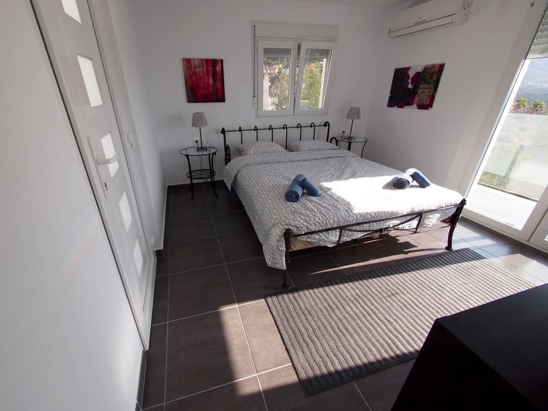 3 sypialnia Willa na sprzedaż w Denia z basenem - 800 000 € (Ref: 9679678)