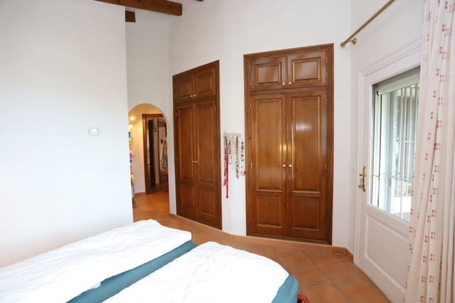 3 bedroom Villa for sale in Ráfol de Almunia with pool - € 495,000 (Ref: 9679679)