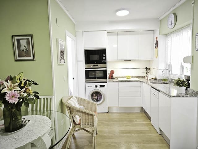 1 quarto Apartamento para venda em Dénia com piscina - 181 000 € (Ref: 9679680)