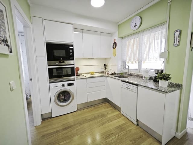 1 quarto Apartamento para venda em Dénia com piscina - 181 000 € (Ref: 9679680)