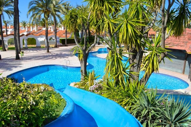 1 quarto Apartamento para venda em Dénia com piscina - 181 000 € (Ref: 9679680)