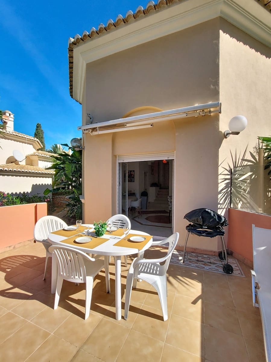 2 quarto Moradia para venda em Denia com piscina - 309 000 € (Ref: 9679681)