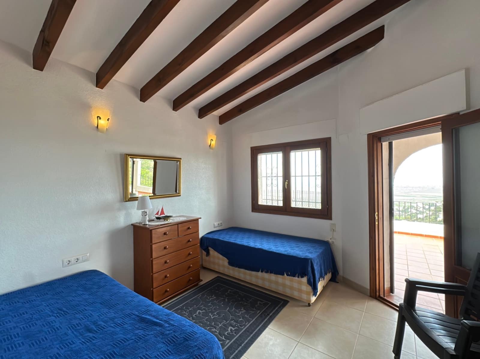 Chalet de 4 habitaciones en Pego en venta con piscina - 495.000 € (Ref: 9679682)