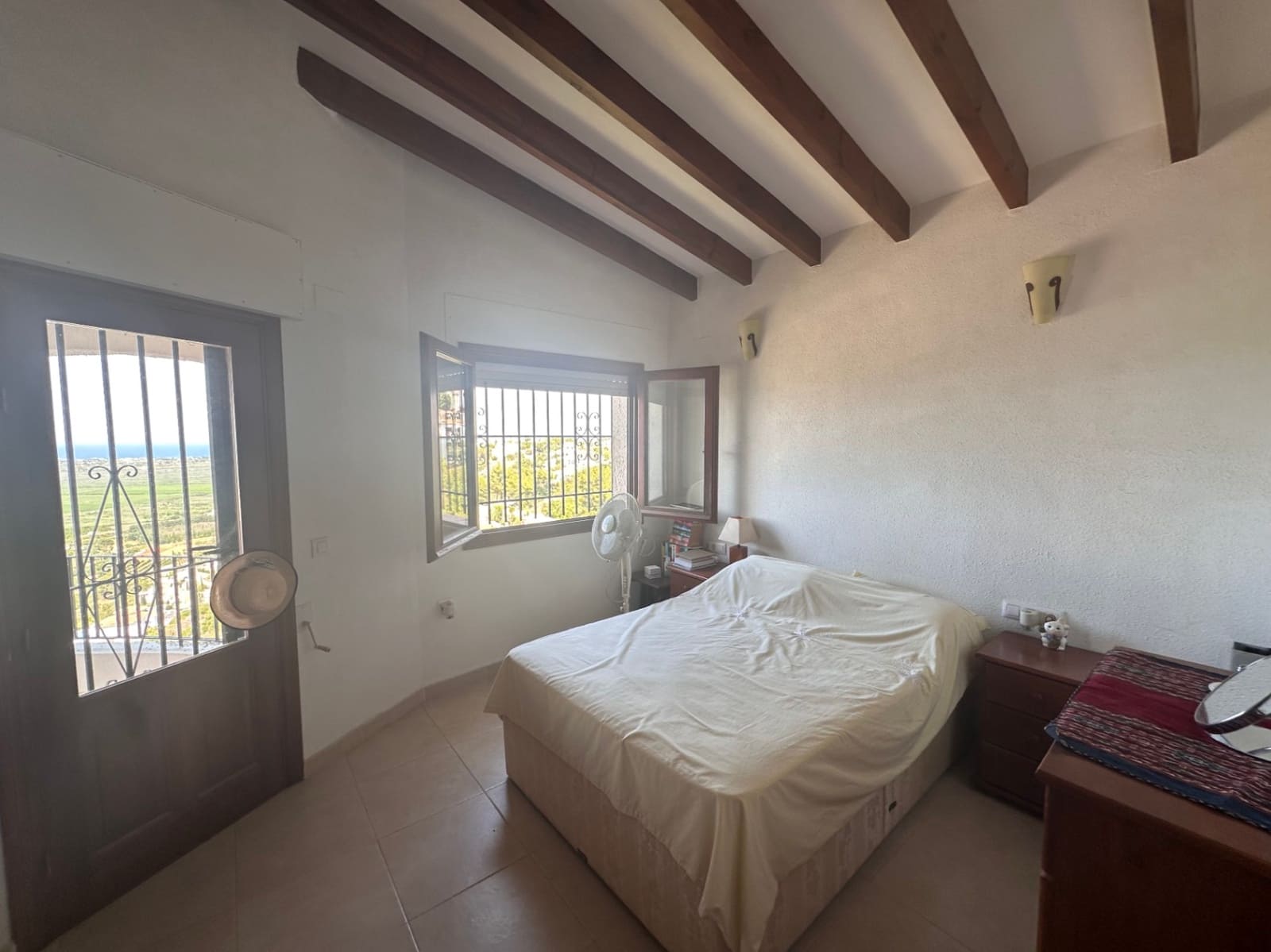 Chalet de 4 habitaciones en Pego en venta con piscina - 495.000 € (Ref: 9679682)