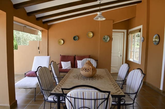 4 bedroom Villa for sale in Dénia with pool - € 750,000 (Ref: 9679683)
