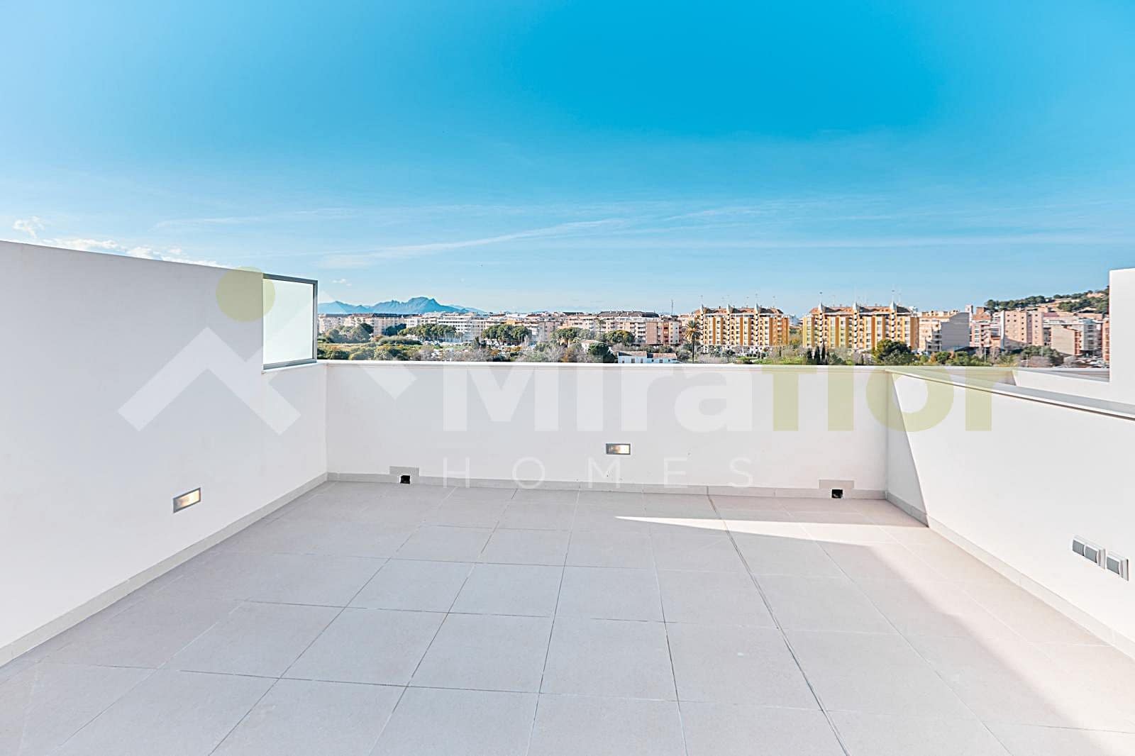 1 soveværelse Lejlighed til salg i Denia med swimmingpool - € 308.000 (Ref: 9714060)