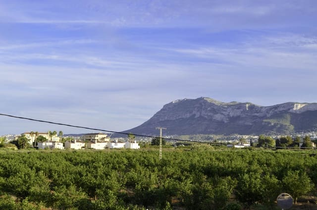 4 soveværelse Villa til salg i Dénia med swimmingpool - € 695.000 (Ref: 9721425)