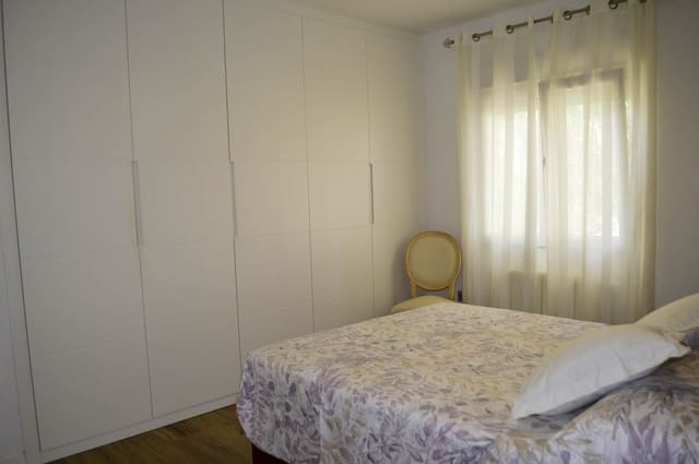 Chalet de 4 habitaciones en Dénia en venta con piscina - 695.000 € (Ref: 9721425)