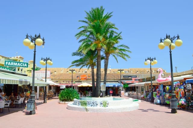 4 slaapkamer Villa te koop in Dénia met zwembad - € 695.000 (Ref: 9721425)