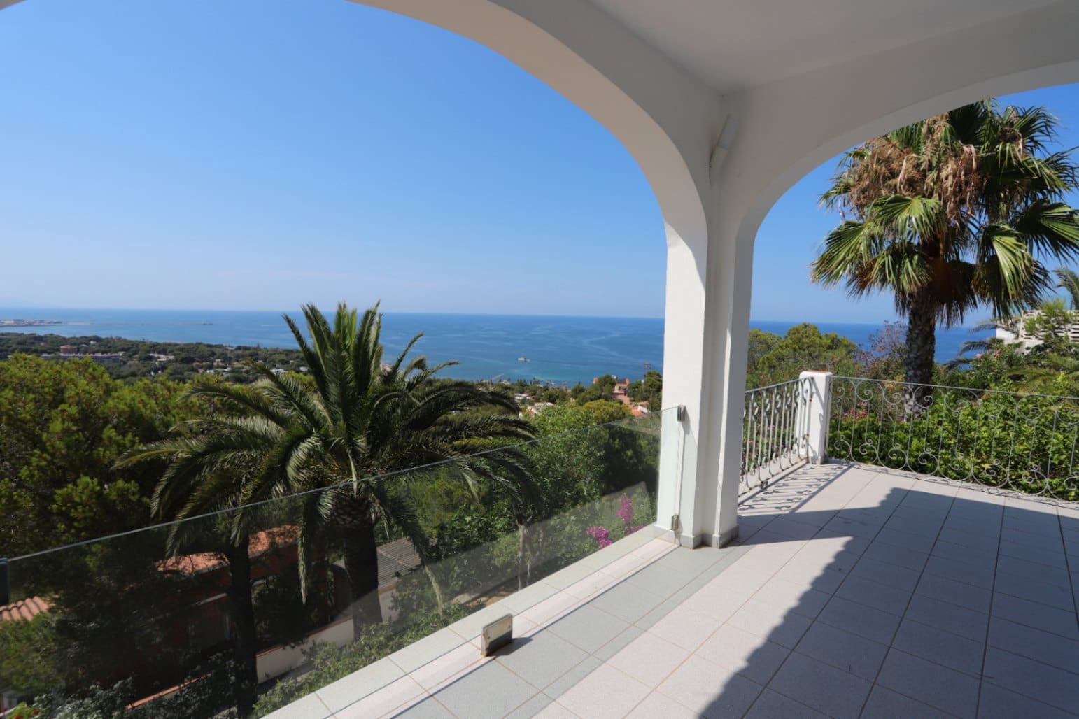 4 Zimmer Villa zu verkaufen in Denia mit Pool - 998.000 € (Ref: 9751834)