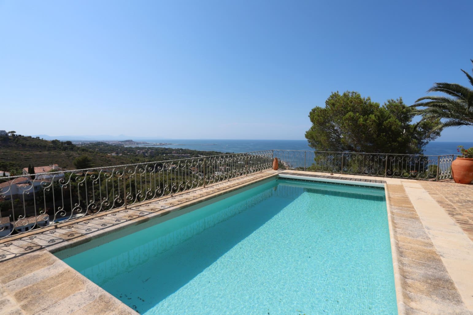 4 Zimmer Villa zu verkaufen in Denia mit Pool - 998.000 € (Ref: 9751834)