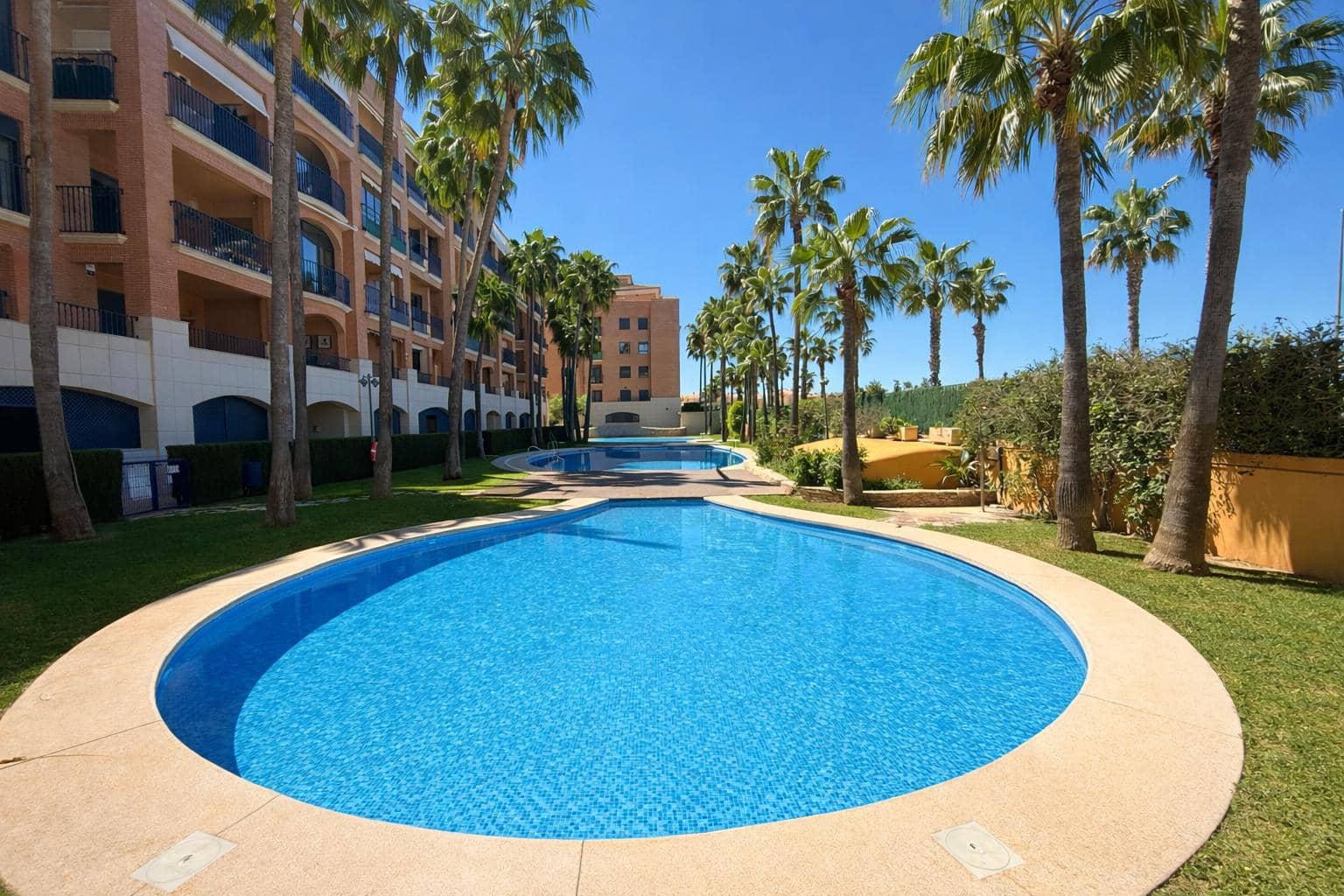 Apartamento de 3 habitaciones en Dénia en venta con piscina - 399.000 € (Ref: 9755505)