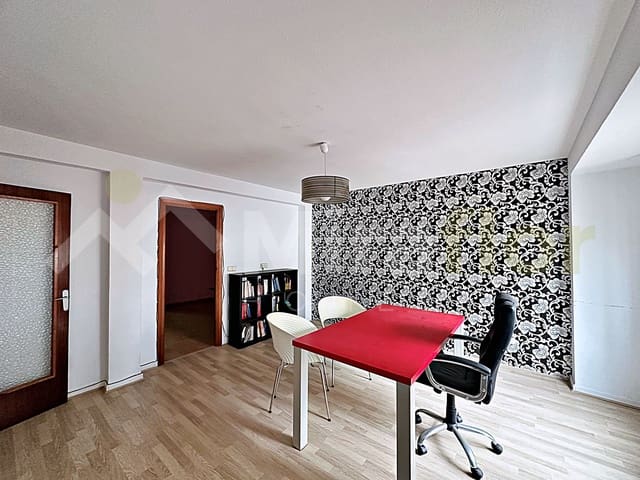 4 makuuhuone Huoneisto myytävänä paikassa Pego - 89 900 € (Ref: 9779007)