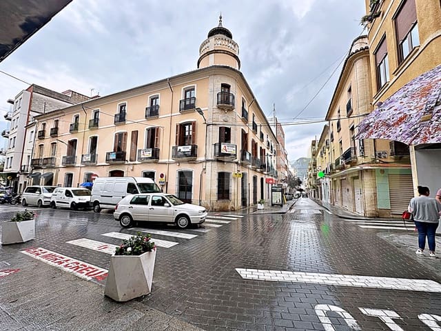 4 makuuhuone Huoneisto myytävänä paikassa Pego - 89 900 € (Ref: 9779007)