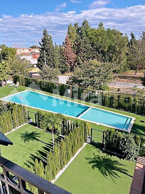 2 bedroom Apartment for sale in Denia with pool - € 339,000 (Ref: 9779008)