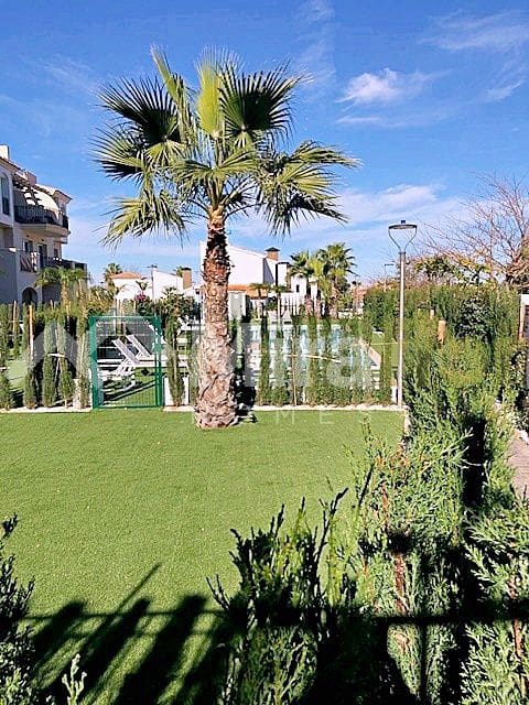2 bedroom Apartment for sale in Denia with pool - € 339,000 (Ref: 9779008)