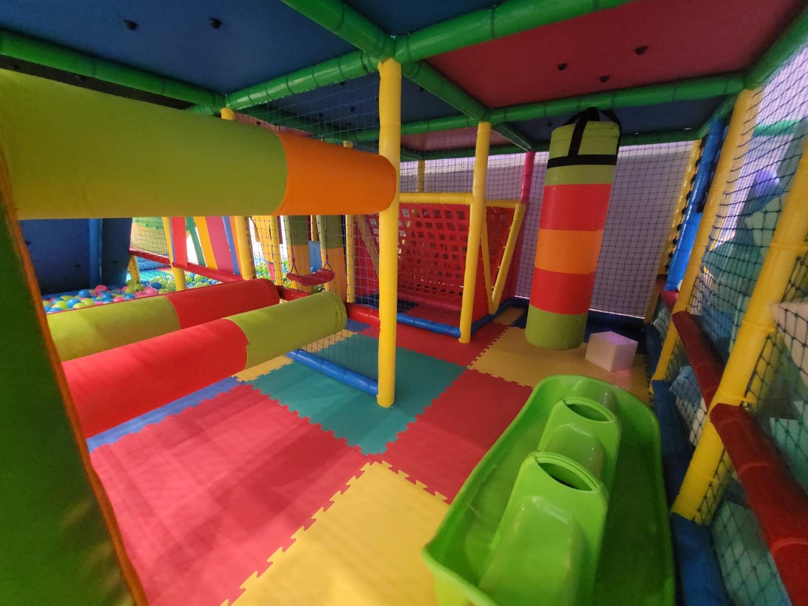 Kommersiell til salgs i Denia - € 188 000 (Ref: 9794381)