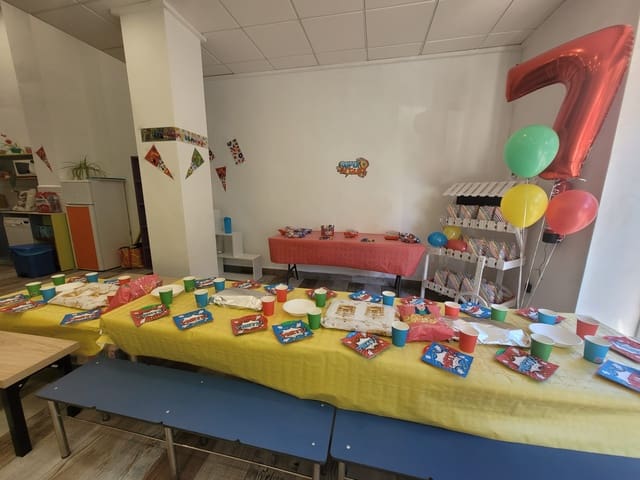 Kommersiell til salgs i Dénia - € 188 000 (Ref: 9794381)