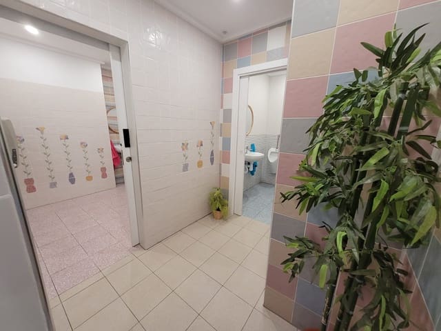 Local Comercial en Dénia en venta - 188.000 € (Ref: 9794381)