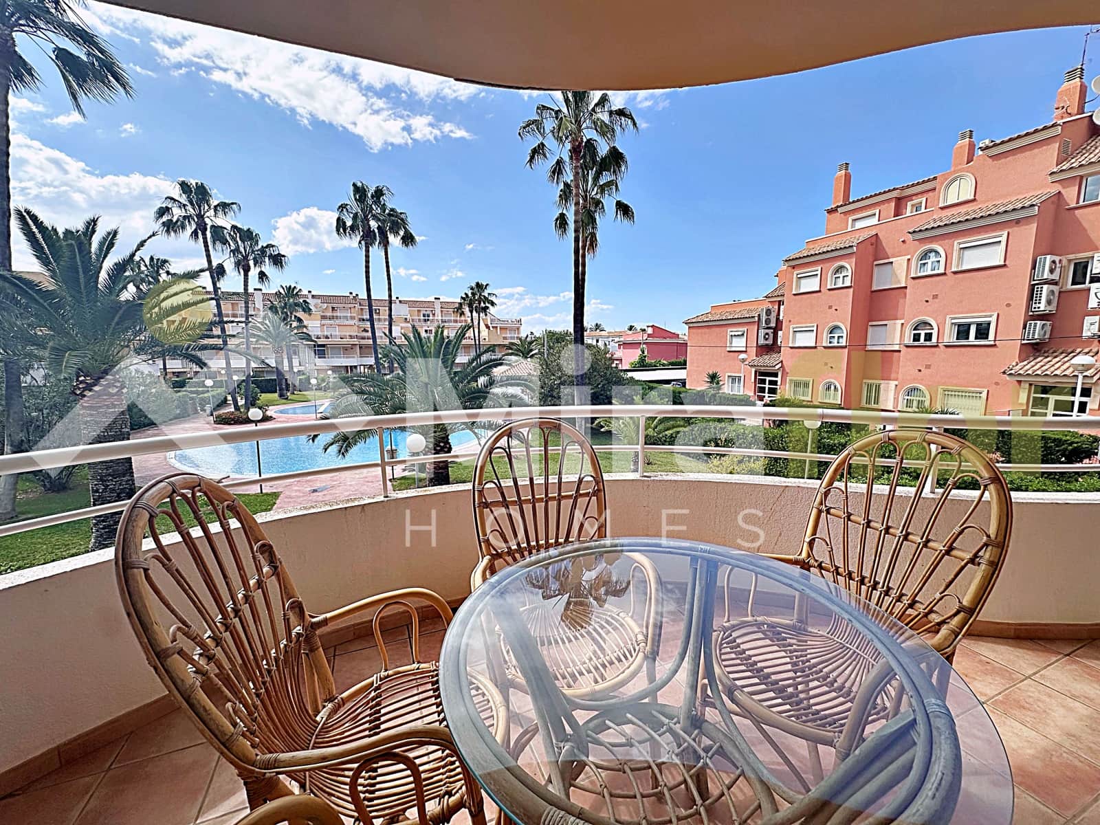 2 quarto Apartamento para venda em Denia com piscina - 310 000 € (Ref: 9819558)