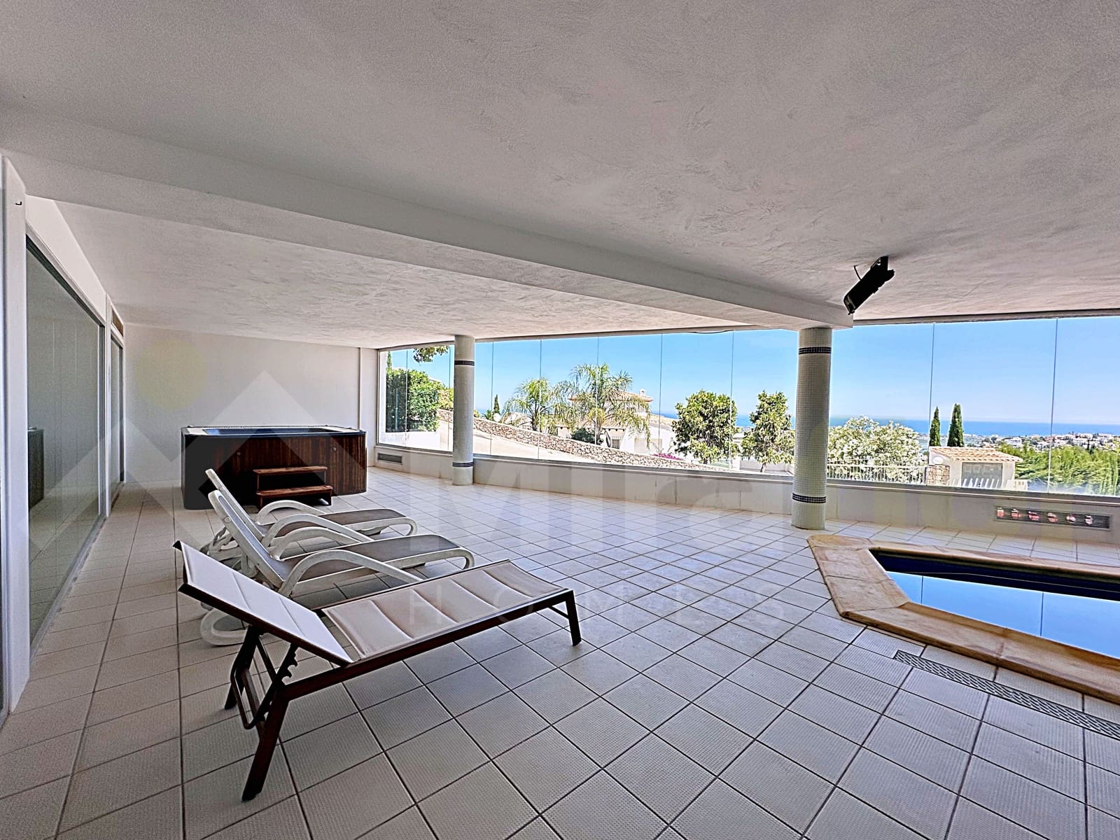 3 bedroom Apartment for sale in Monte Pego with pool - € 350,000 (Ref: 9866142)