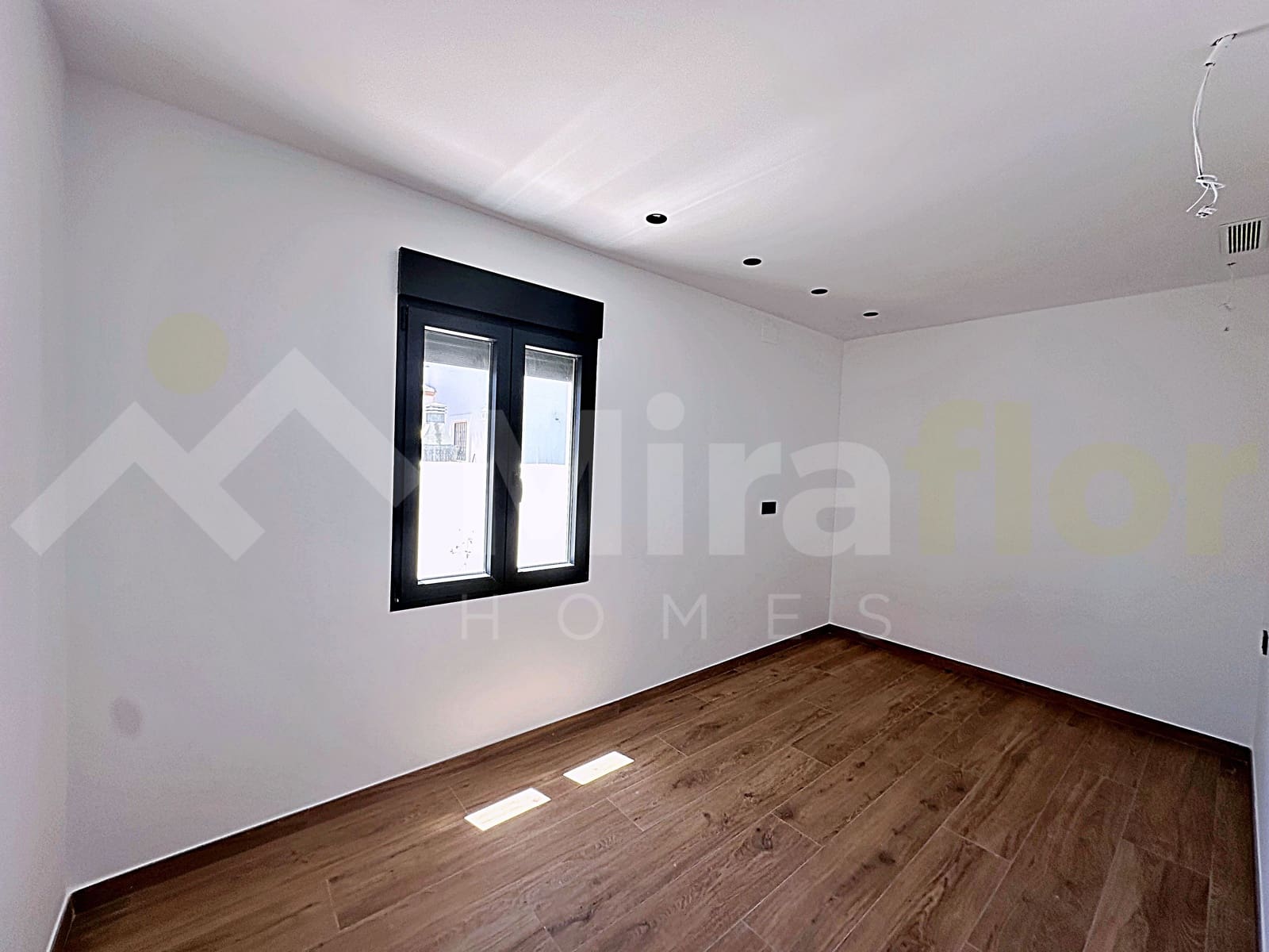 3 bedroom Villa for sale in Denia with pool - € 1,090,000 (Ref: 9893068)