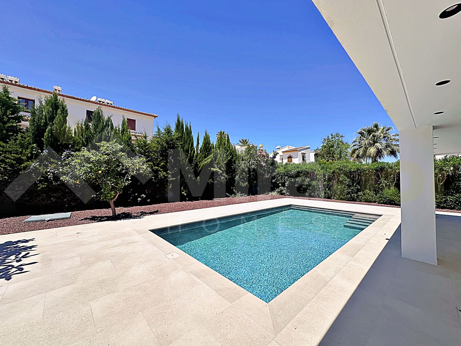 3 bedroom Villa for sale in Denia with pool - € 1,090,000 (Ref: 9893068)