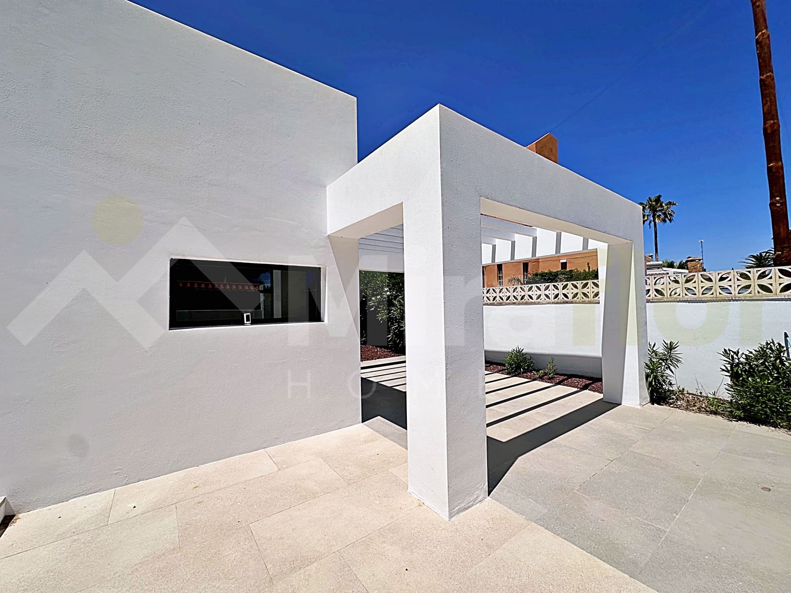3 bedroom Villa for sale in Denia with pool - € 1,090,000 (Ref: 9893068)
