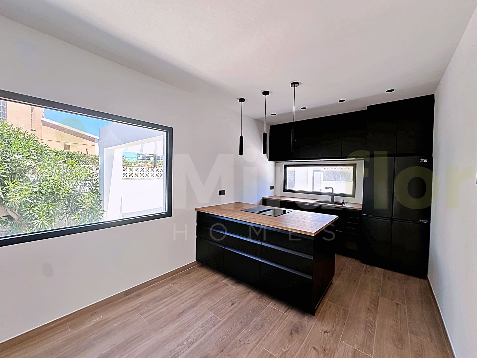3 bedroom Villa for sale in Denia with pool - € 1,090,000 (Ref: 9893068)