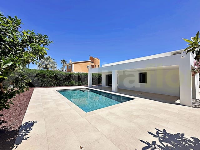 3 bedroom Villa for sale in Dénia with pool - € 1,090,000 (Ref: 9893068)