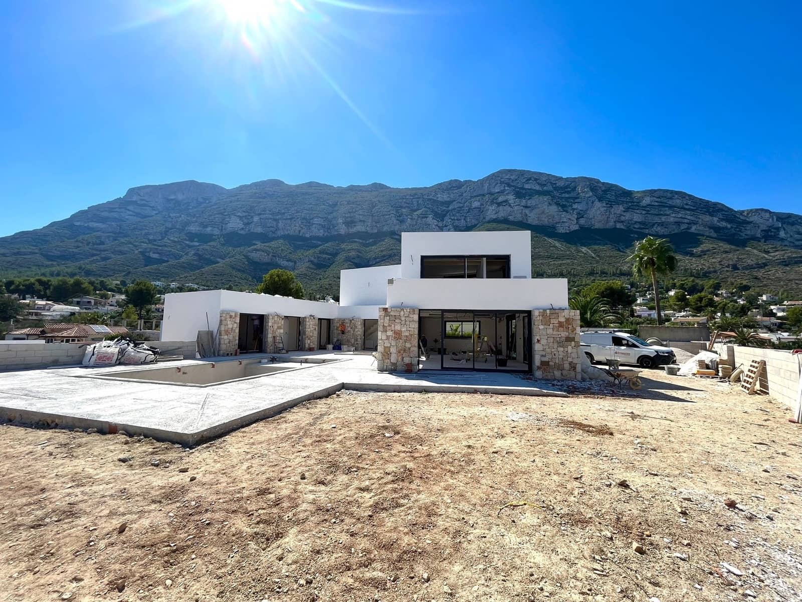 4 makuuhuone Huvila myytävänä paikassa Denia mukana uima-altaan - 1 795 000 € (Ref: 9911691)
