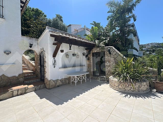 3 bedroom Villa for sale in Monte Pego, Pego with pool - € 425,000 (Ref: 9911837)
