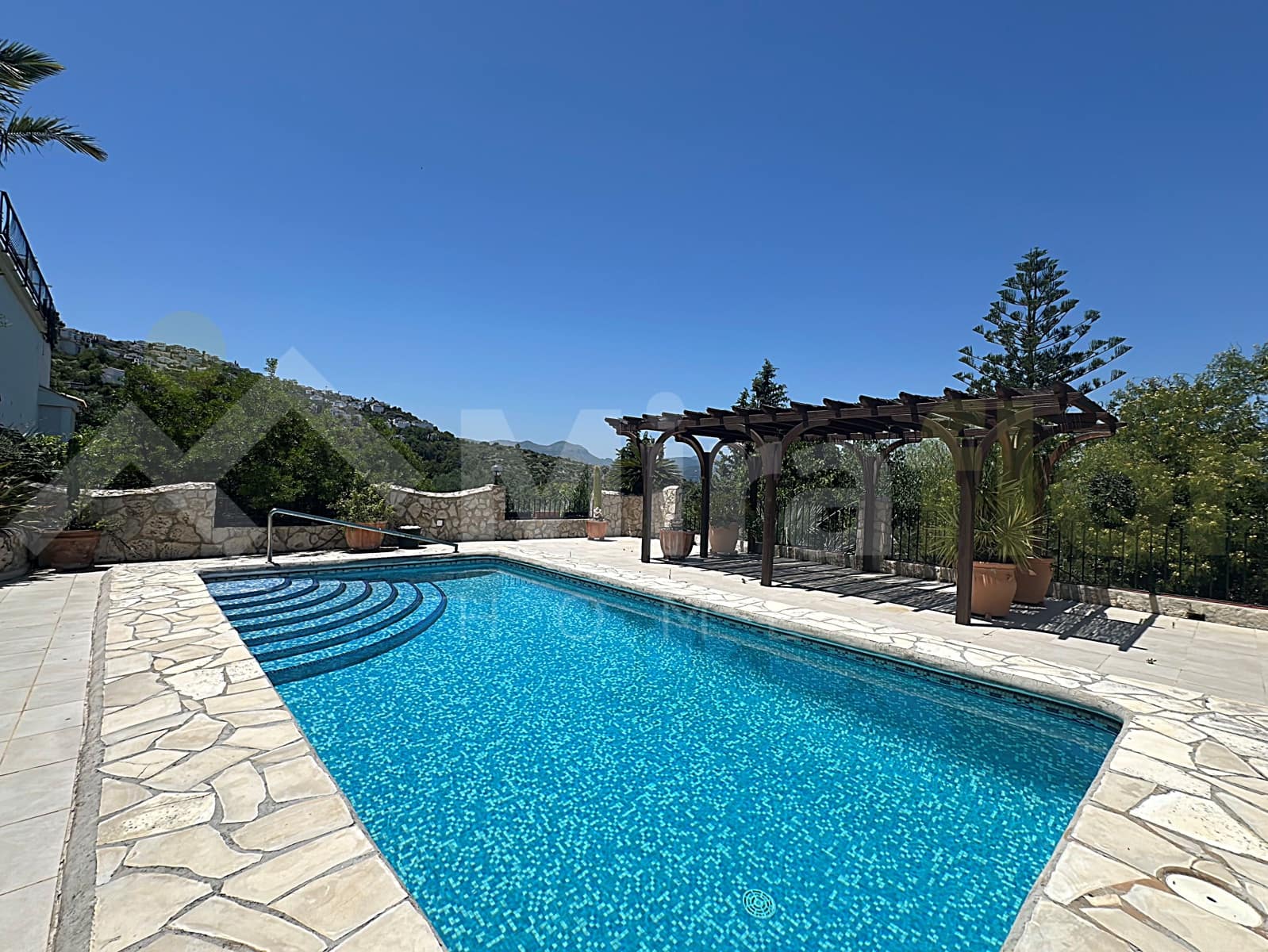 3 bedroom Villa for sale in Monte Pego with pool - € 425,000 (Ref: 9911837)