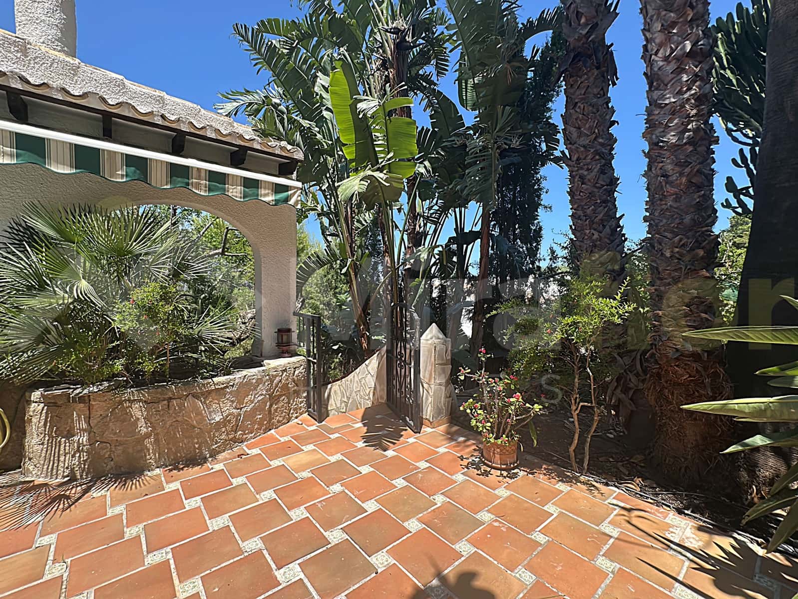 3 bedroom Villa for sale in Monte Pego with pool - € 425,000 (Ref: 9911837)