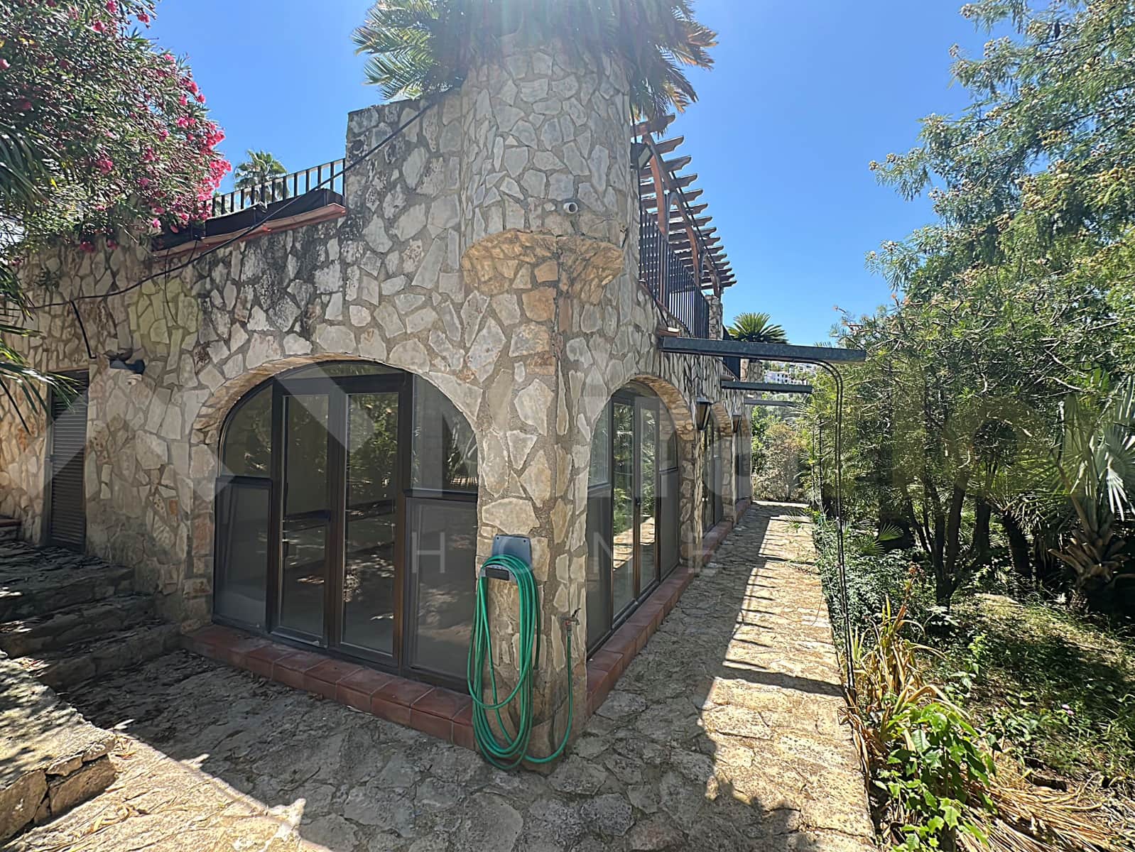 3 bedroom Villa for sale in Monte Pego with pool - € 425,000 (Ref: 9911837)