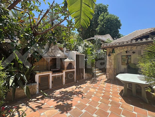 3 bedroom Villa for sale in Monte Pego, Pego with pool - € 425,000 (Ref: 9911837)