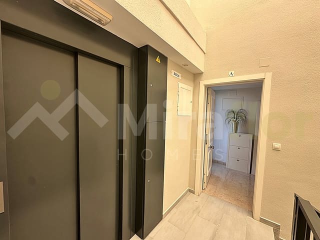 1 sypialnia Penthouse na sprzedaż w Dénia z basenem - 274 000 € (Ref: 9914923)