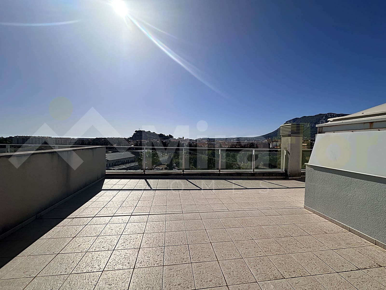 1 sypialnia Penthouse na sprzedaż w Denia z basenem - 274 000 € (Ref: 9914923)