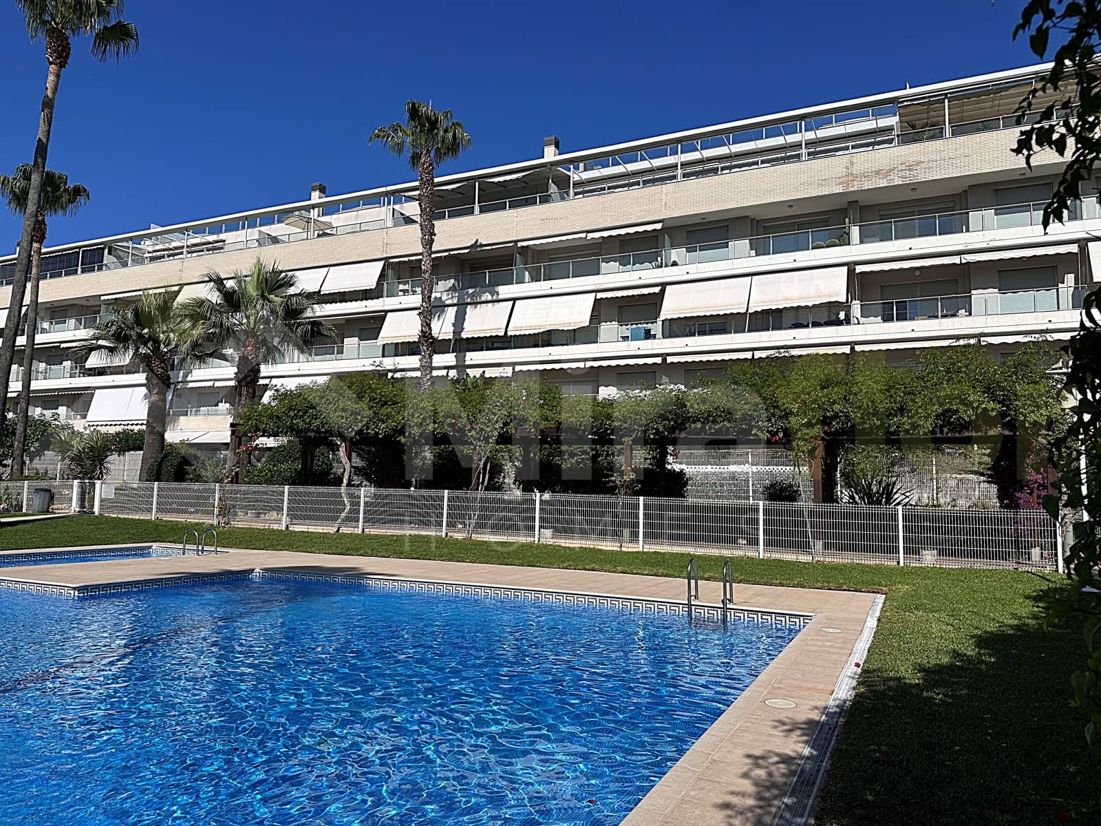 1 sypialnia Penthouse na sprzedaż w Denia z basenem - 274 000 € (Ref: 9914923)
