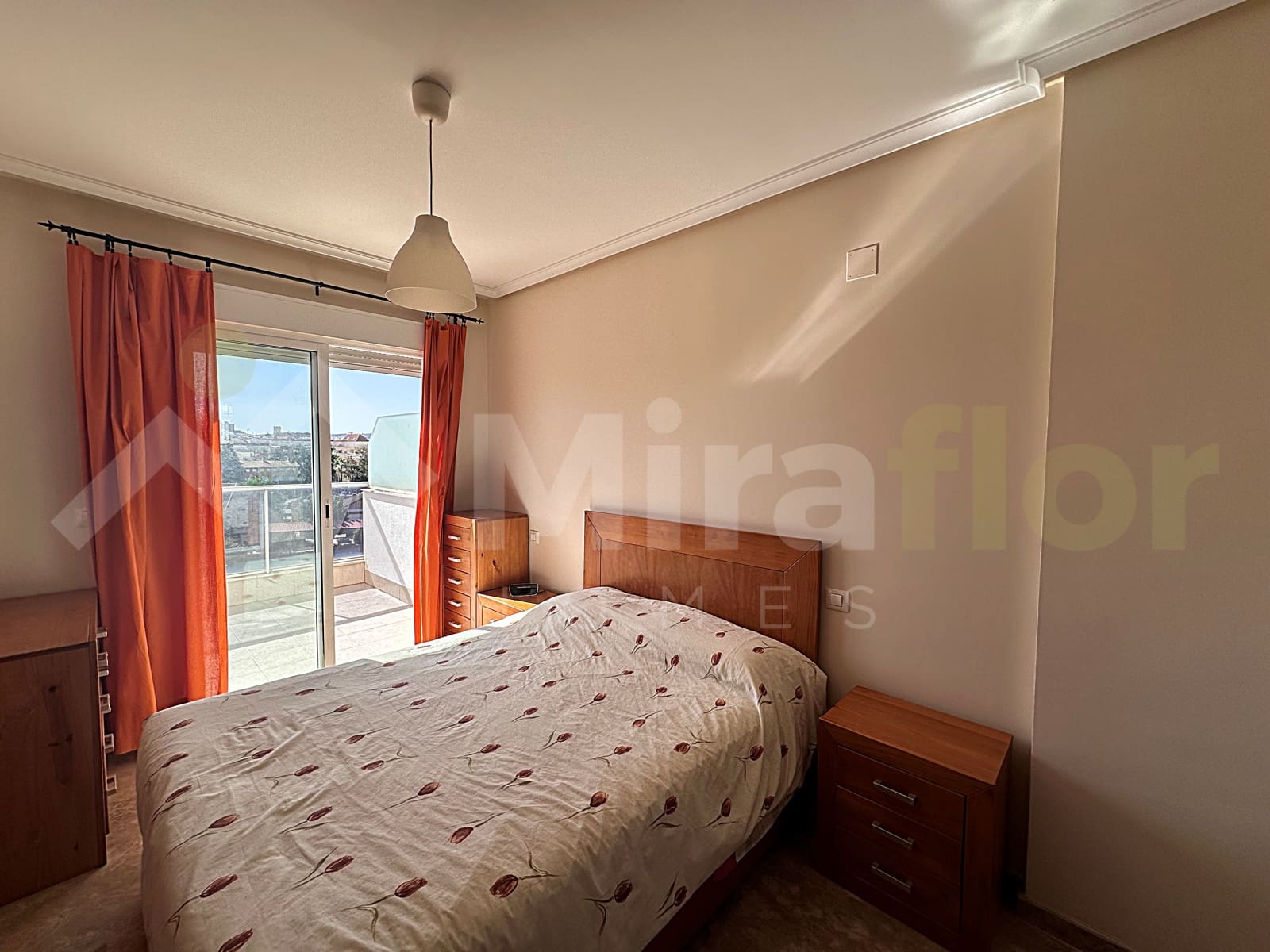 2 sovrum Lägenhet till salu i Denia med pool - 360 000 € (Ref: 9914924)