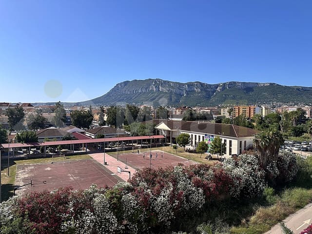 2 sovrum Lägenhet till salu i Dénia med pool - 360 000 € (Ref: 9914924)
